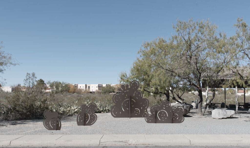 Metal artwork at the La Buena Vida Park.