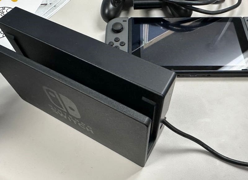 A photo of a video game device