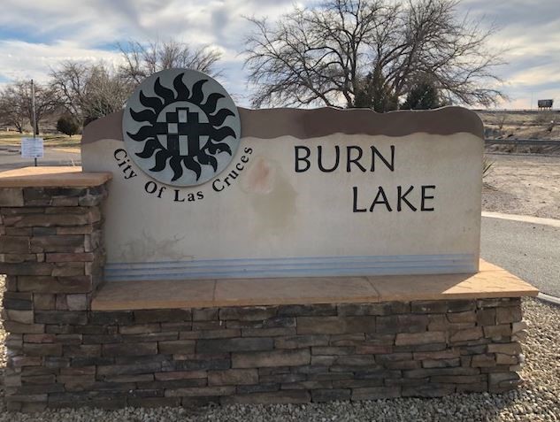 Burn Lake sign at the entrance to the park.