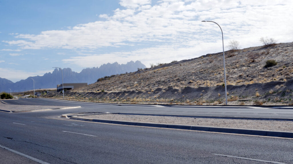 Photo of a portion of East Lohman Avenue looking Toward the east at land waiting to be developed.